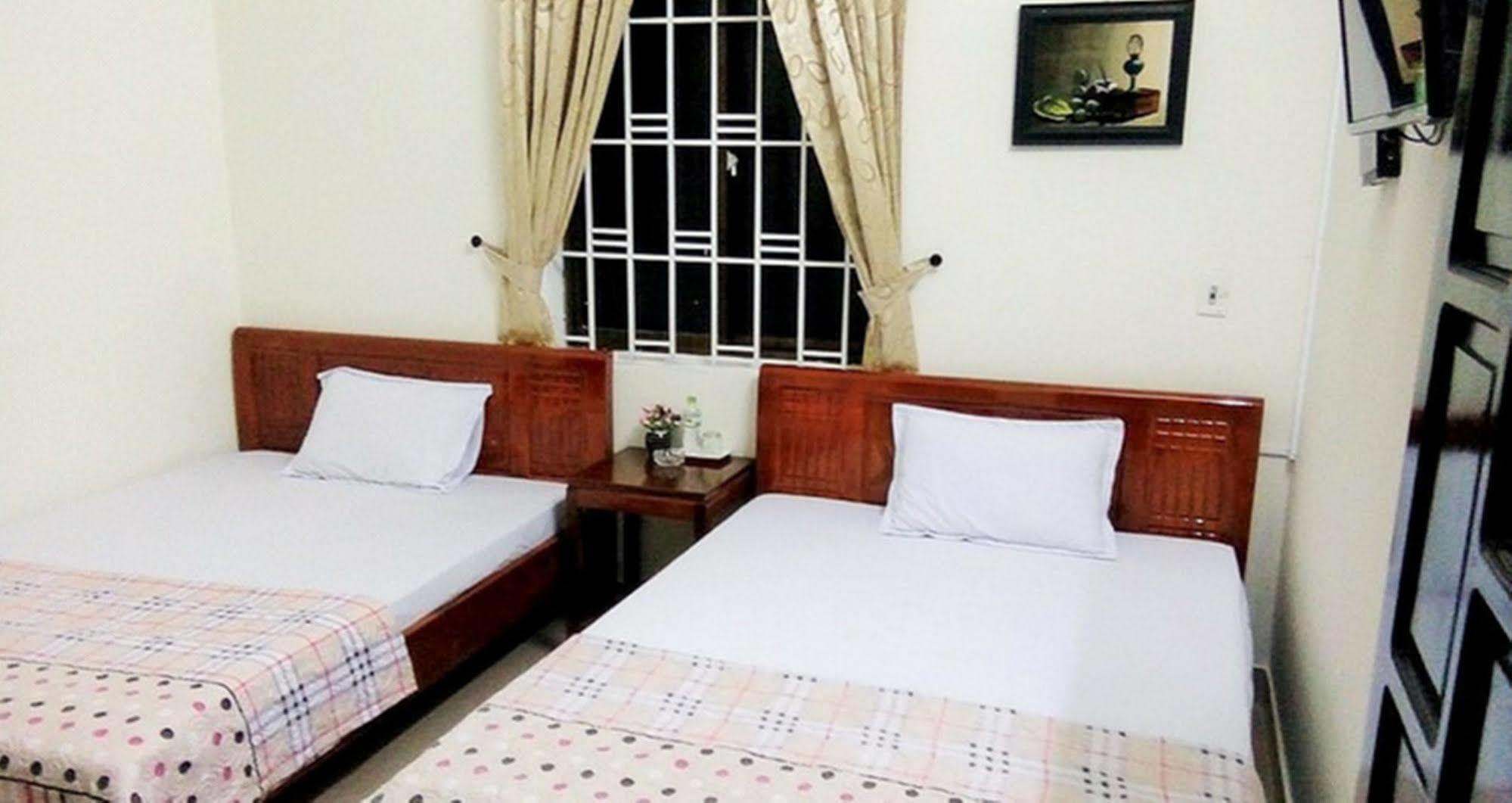 Rubis Hostel Hue Esterno foto