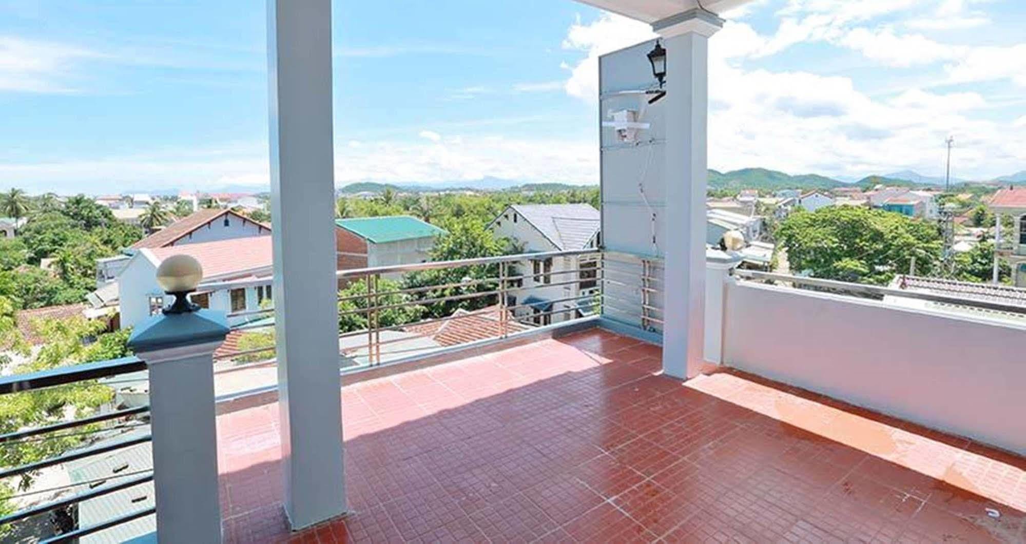 Rubis Hostel Hue Esterno foto
