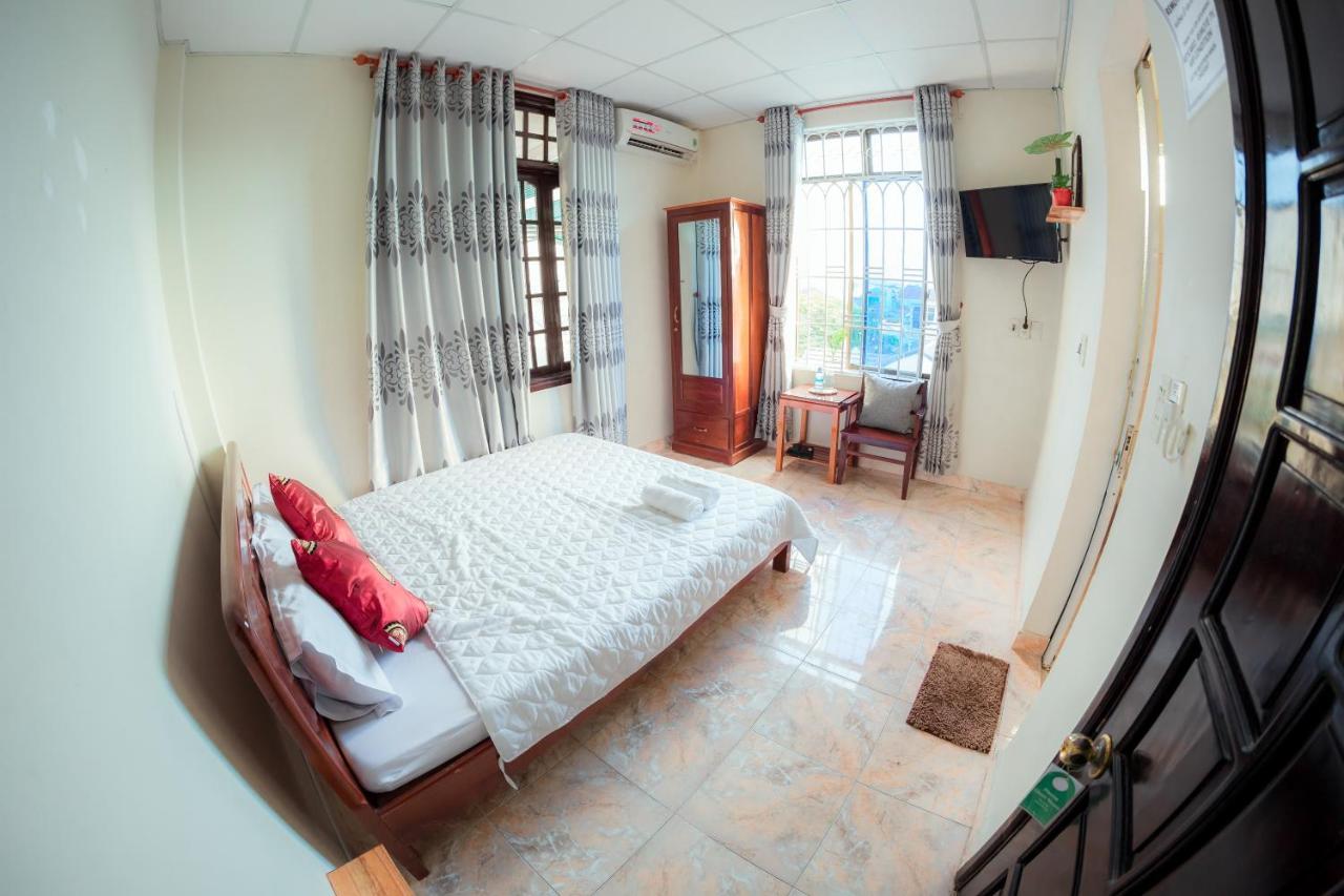 Rubis Hostel Hue Esterno foto