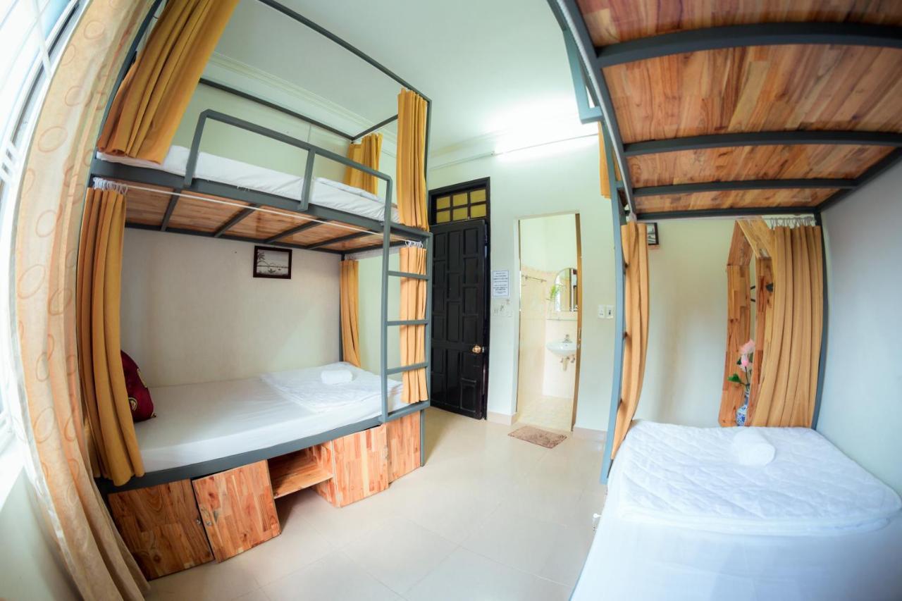 Rubis Hostel Hue Esterno foto