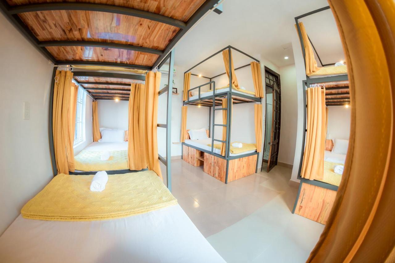 Rubis Hostel Hue Esterno foto